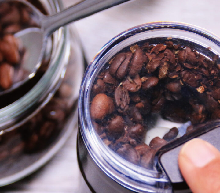 コーヒーミルの選び方｜手動・電動の違い【初心者向け】